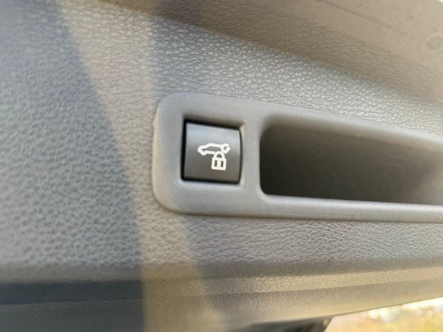 2025 Toyota Sienna XLE 8 Passenger