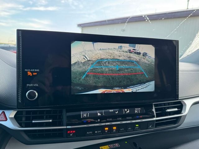 2025 Toyota Sienna XLE 8 Passenger