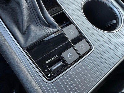 2025 Toyota Sienna XLE 8 Passenger