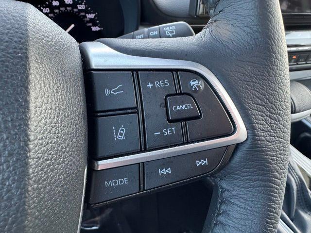 2025 Toyota Sienna XLE 8 Passenger