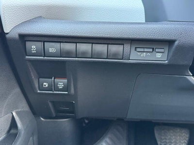 2025 Toyota Sienna XLE 8 Passenger