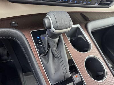 2022 Toyota Sienna XLE 8 Passenger