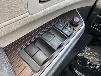 2024 Toyota Sienna XLE 8 Passenger