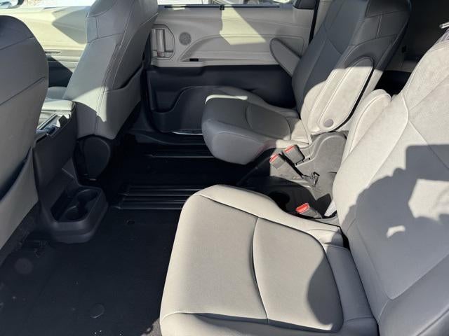 2024 Toyota Sienna XLE 8 Passenger