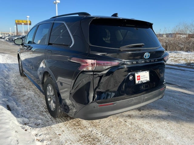 2024 Toyota Sienna XLE 8 Passenger