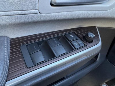 2024 Toyota Sienna XLE 8 Passenger