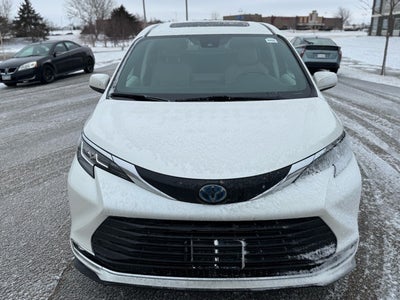 2021 Toyota Sienna XLE 7 Passenger