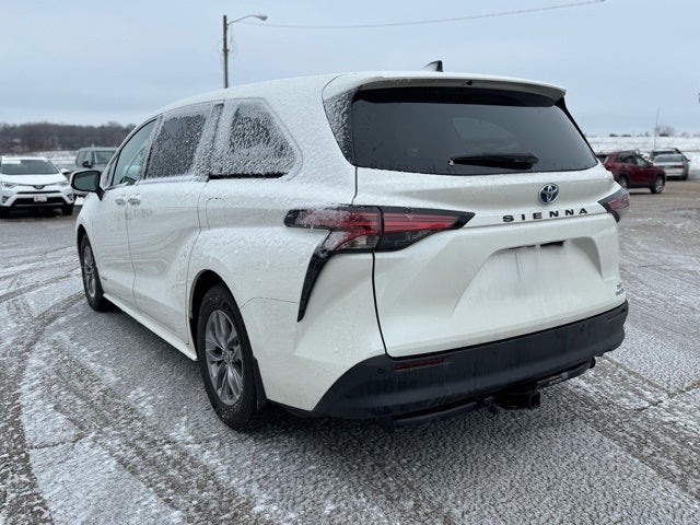 2021 Toyota Sienna XLE 7 Passenger