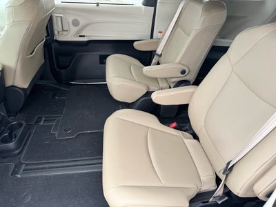 2021 Toyota Sienna XLE 7 Passenger