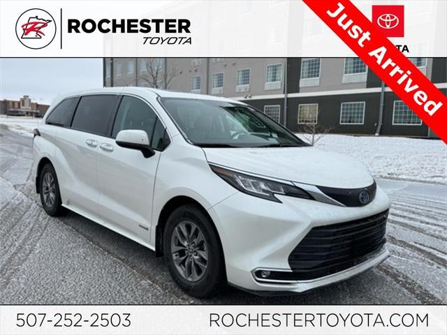 2021 Toyota Sienna XLE 7 Passenger