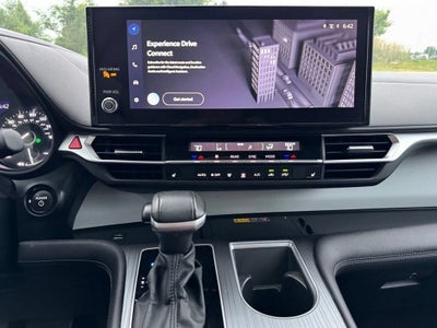 2025 Toyota Sienna XLE 8 Passenger