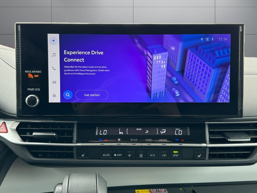 2025 Toyota Sienna XLE 8 Passenger