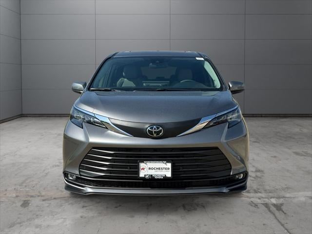 2026 Toyota Sienna XLE 7 Passenger