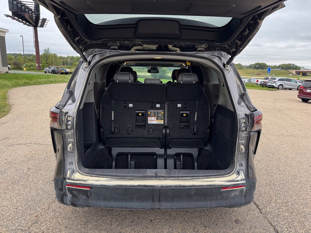 2023 Toyota Sienna XLE 7 Passenger