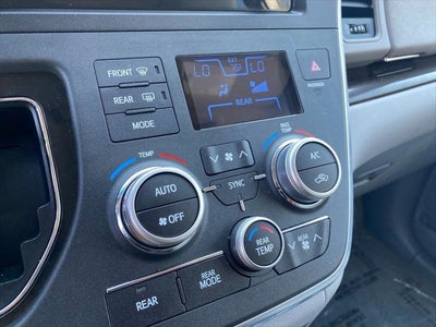 2017 Toyota Sienna XLE 8 Passenger