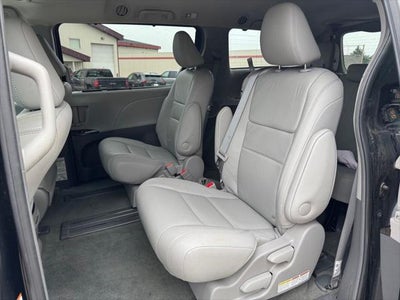 2017 Toyota Sienna XLE 8 Passenger