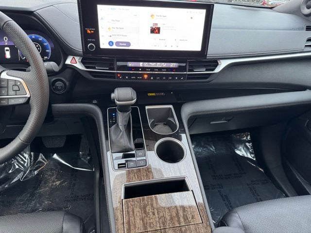 2025 Toyota Sienna Limited 7 Passenger