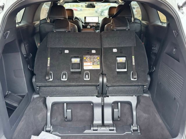 2025 Toyota Sienna Limited 7 Passenger