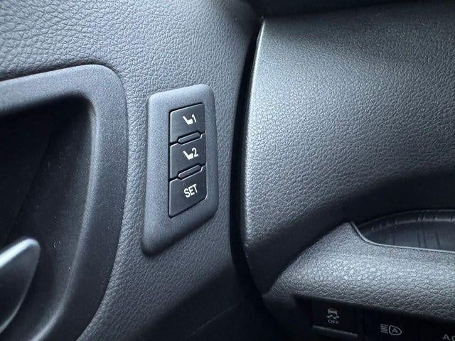 2025 Toyota Sienna Limited 7 Passenger