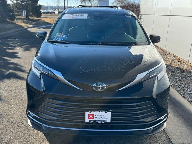 2023 Toyota Sienna Limited 7 Passenger
