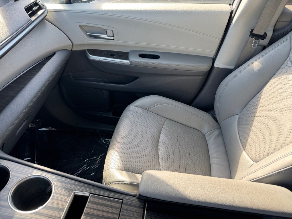 2023 Toyota Sienna Limited 7 Passenger