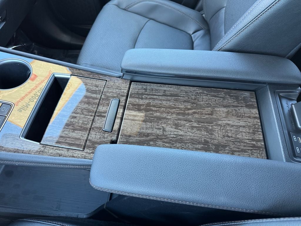 2025 Toyota Sienna Limited 7 Passenger