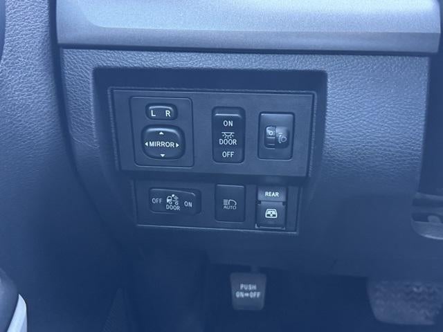 2018 Toyota Tundra SR5 4WD