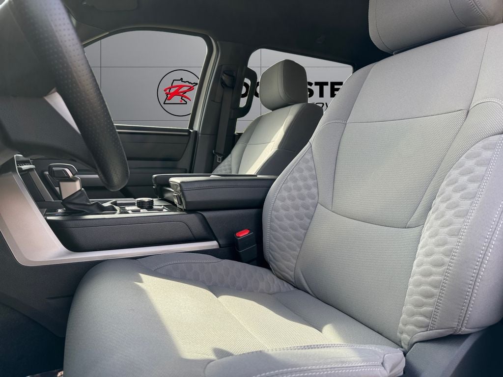 2025 Toyota Tundra SR5 4WD