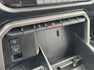 2022 Toyota Tundra SR5 4WD