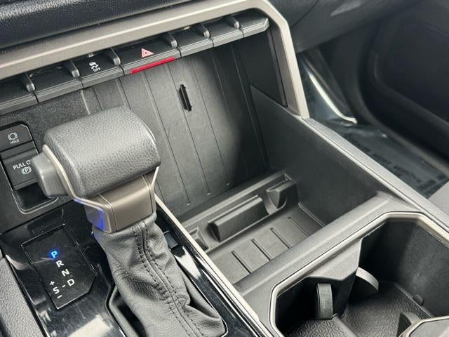 2022 Toyota Tundra SR5 4WD