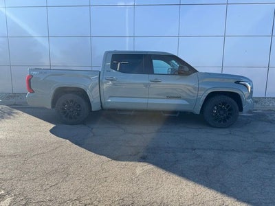 2022 Toyota Tundra SR5 4WD