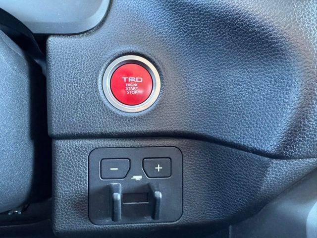 2022 Toyota Tundra SR5 4WD