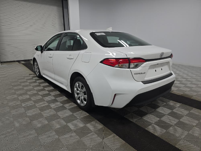 2025 Toyota Corolla LE FWD