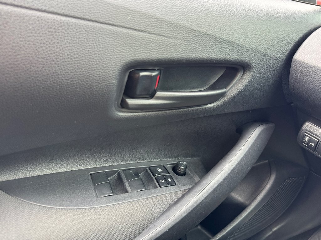 2025 Toyota Corolla LE FWD