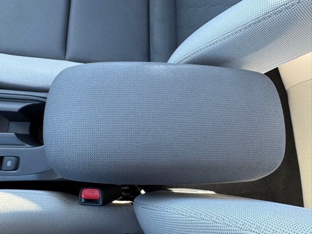 2025 Toyota Corolla LE FWD