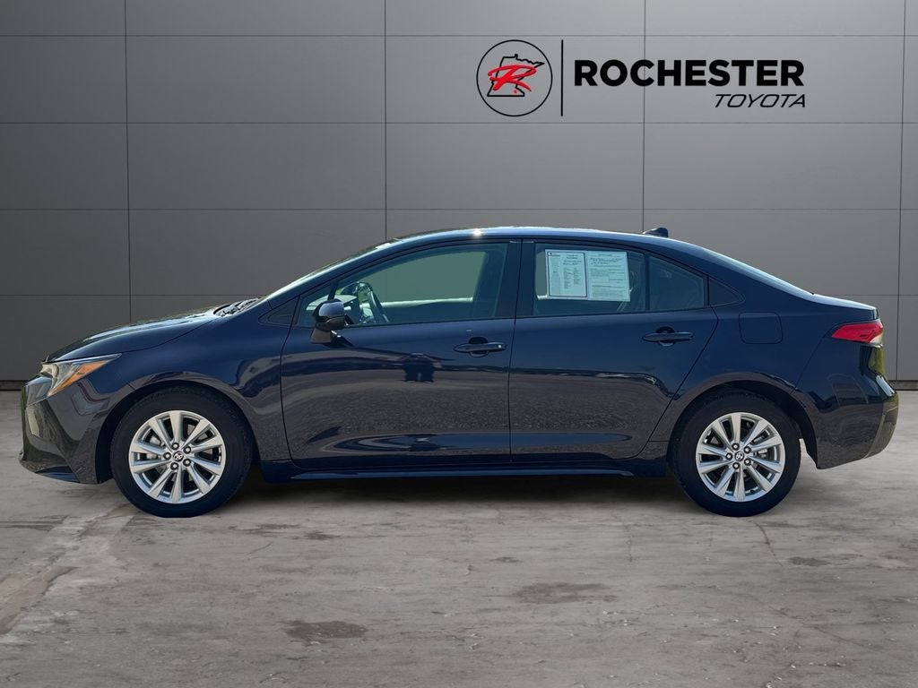 2025 Toyota Corolla LE FWD