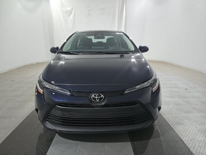 2025 Toyota Corolla LE FWD