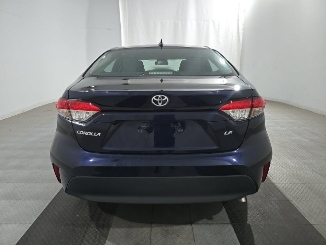 2025 Toyota Corolla LE FWD