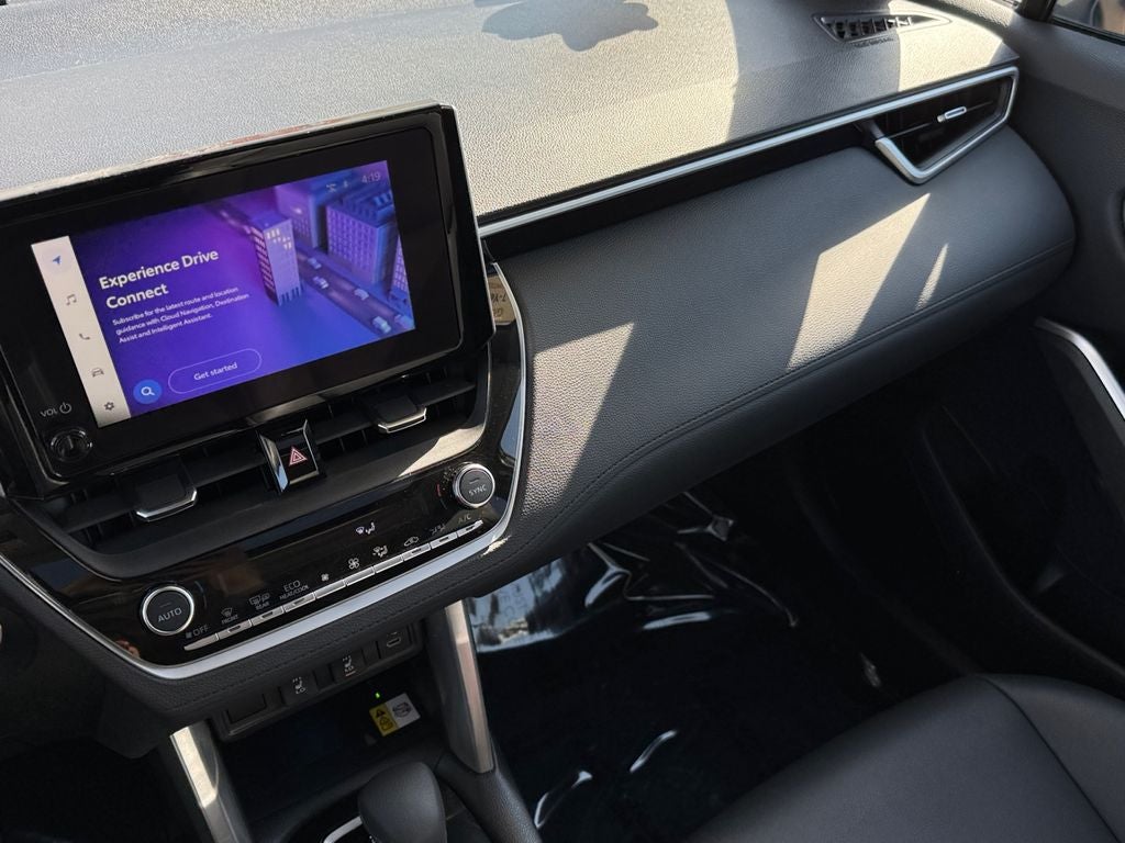 2023 Toyota Corolla Cross XLE AWD