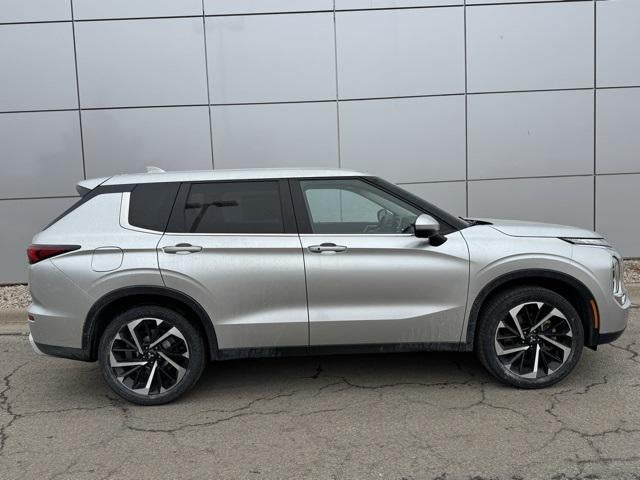 2024 Mitsubishi Outlander SE 4WD
