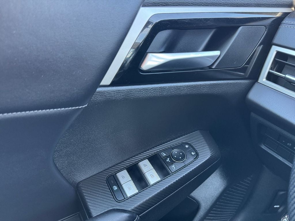 2023 Mitsubishi Outlander PHEV SE 4WD