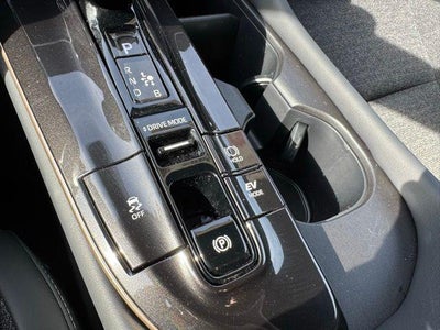 2024 Toyota Crown XLE AWD