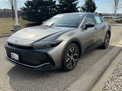 2024 Toyota Crown XLE AWD