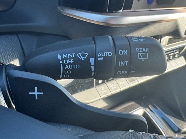 2025 Toyota Crown Signia Limited AWD