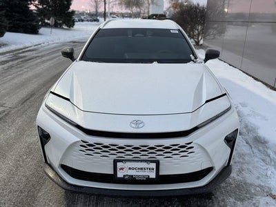 2025 Toyota Crown Signia XLE AWD