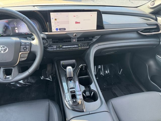 2025 Toyota Crown Signia Limited AWD