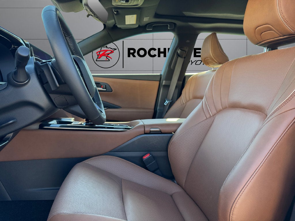 2025 Toyota Crown Signia Limited AWD