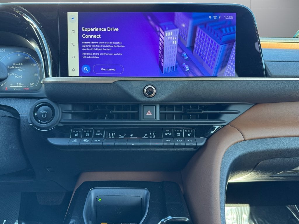 2025 Toyota Crown Signia Limited AWD