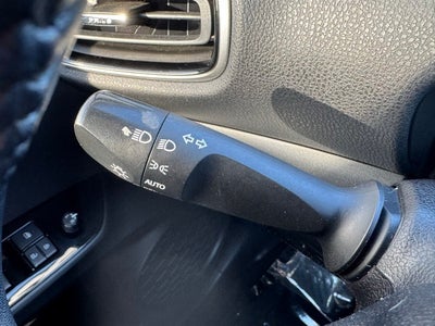 2019 Toyota Prius XLE FWD