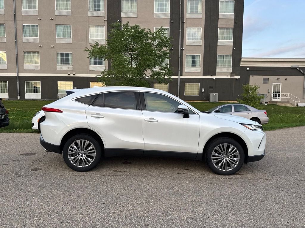 2024 Toyota Venza XLE AWD